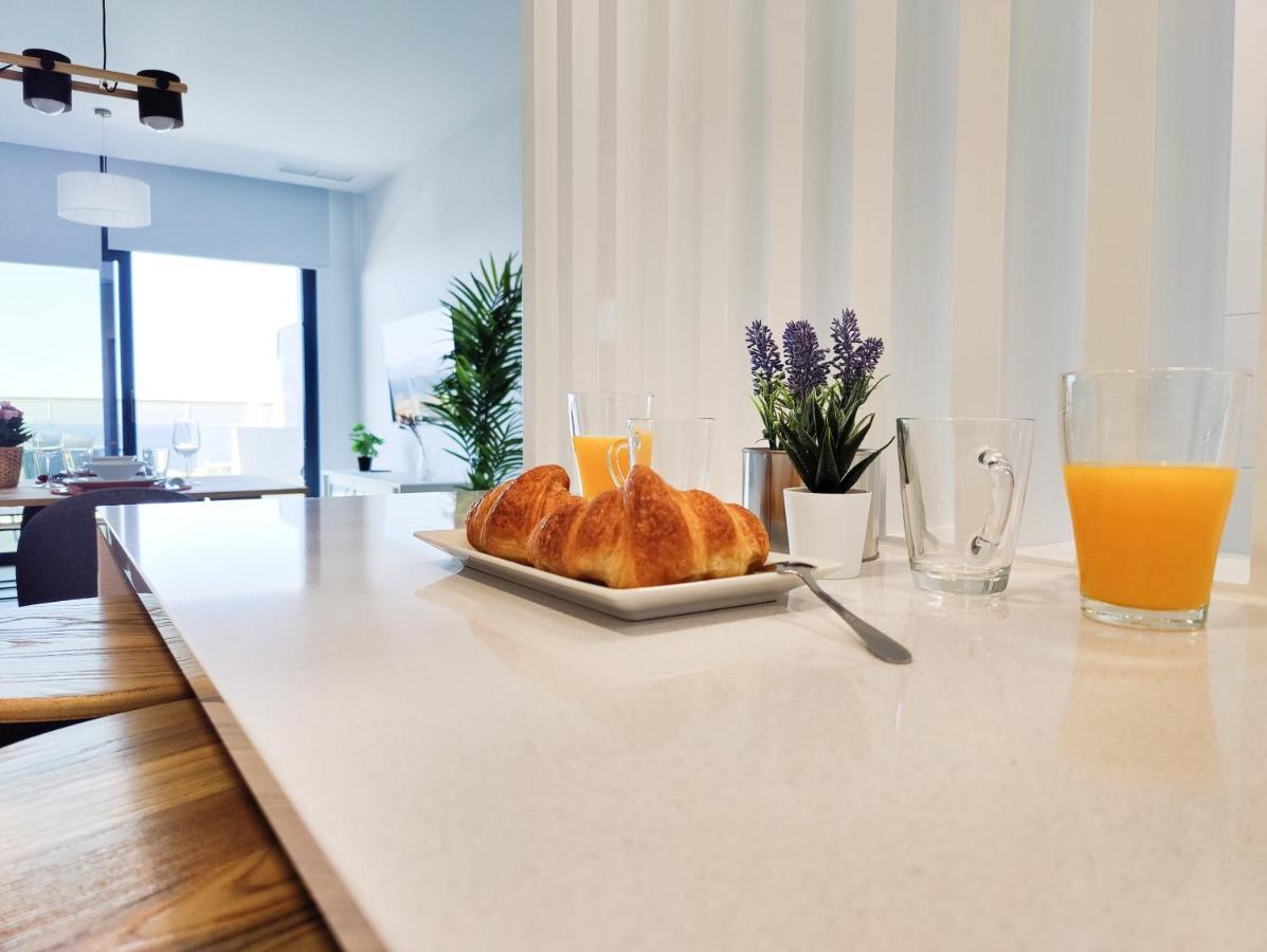 Sunset Cliffs Sea View Apartments Бенидорм Екстериор снимка